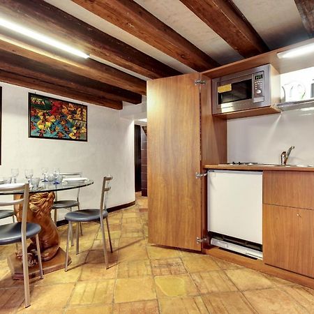 Canal View Suite In Rialto By Wonderful Italy 베니스 외부 사진