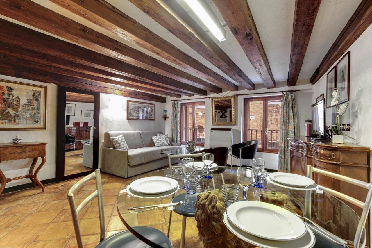 Canal View Suite In Rialto By Wonderful Italy 베니스 외부 사진