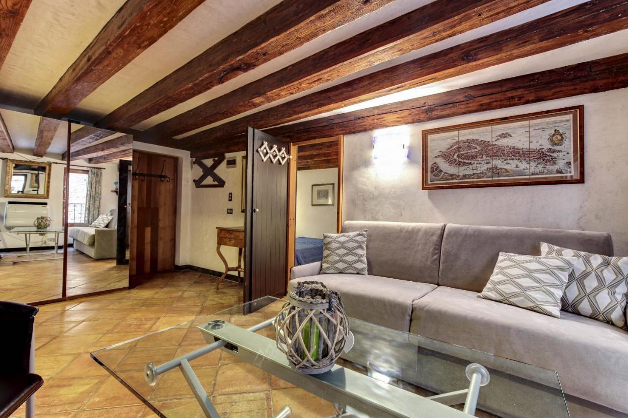 Canal View Suite In Rialto By Wonderful Italy 베니스 외부 사진