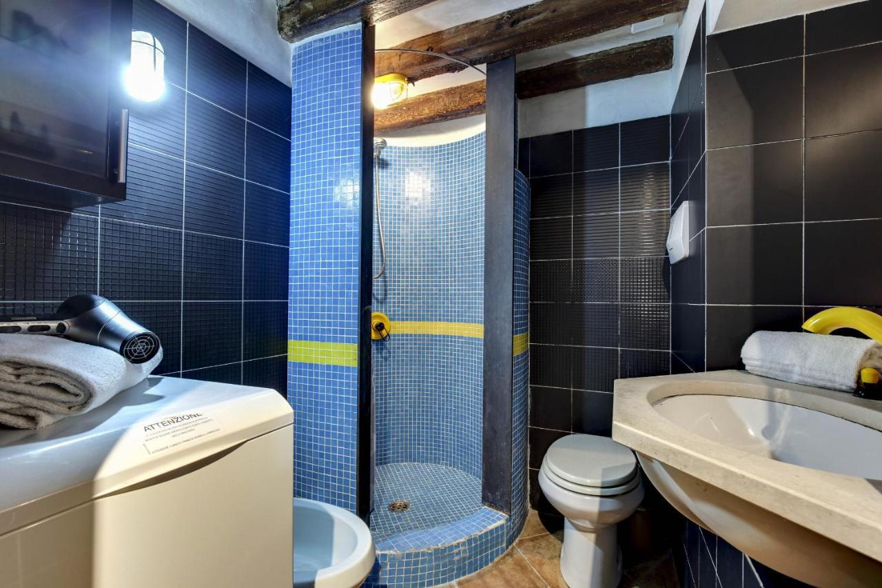 Canal View Suite In Rialto By Wonderful Italy 베니스 외부 사진